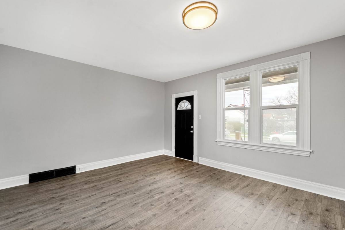 House for rent at 105 Broadway St, Coraopolis, PA 15108