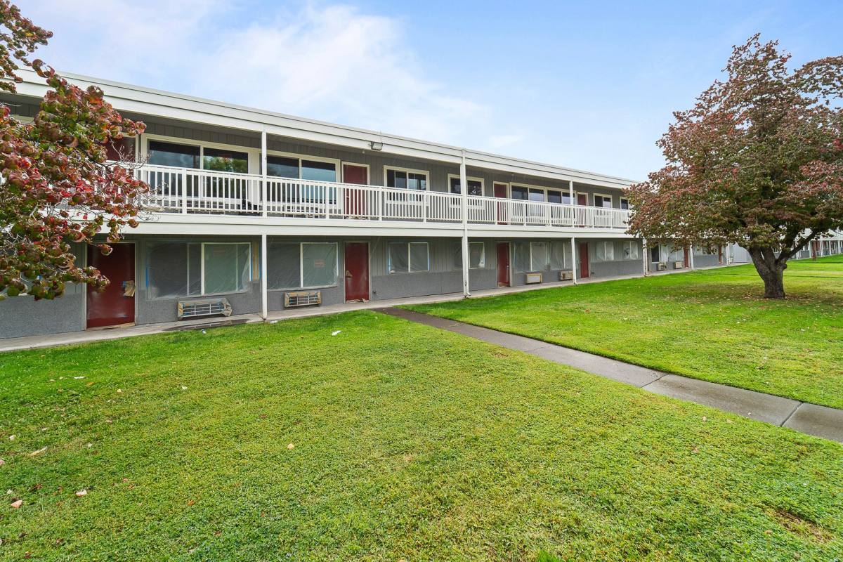 Apartment for rent at 220 N College Ave, College Place, WA 99324