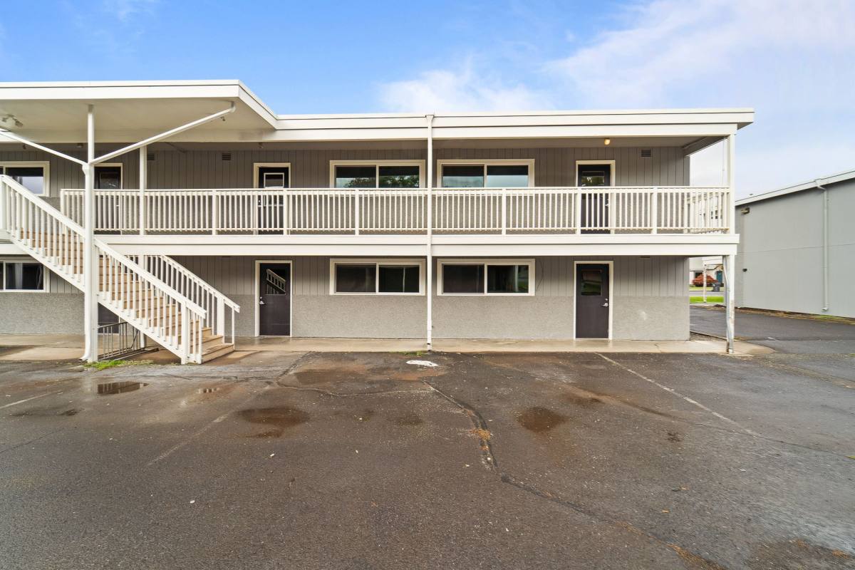 Apartment for rent at 220 N College Ave, College Place, WA 99324