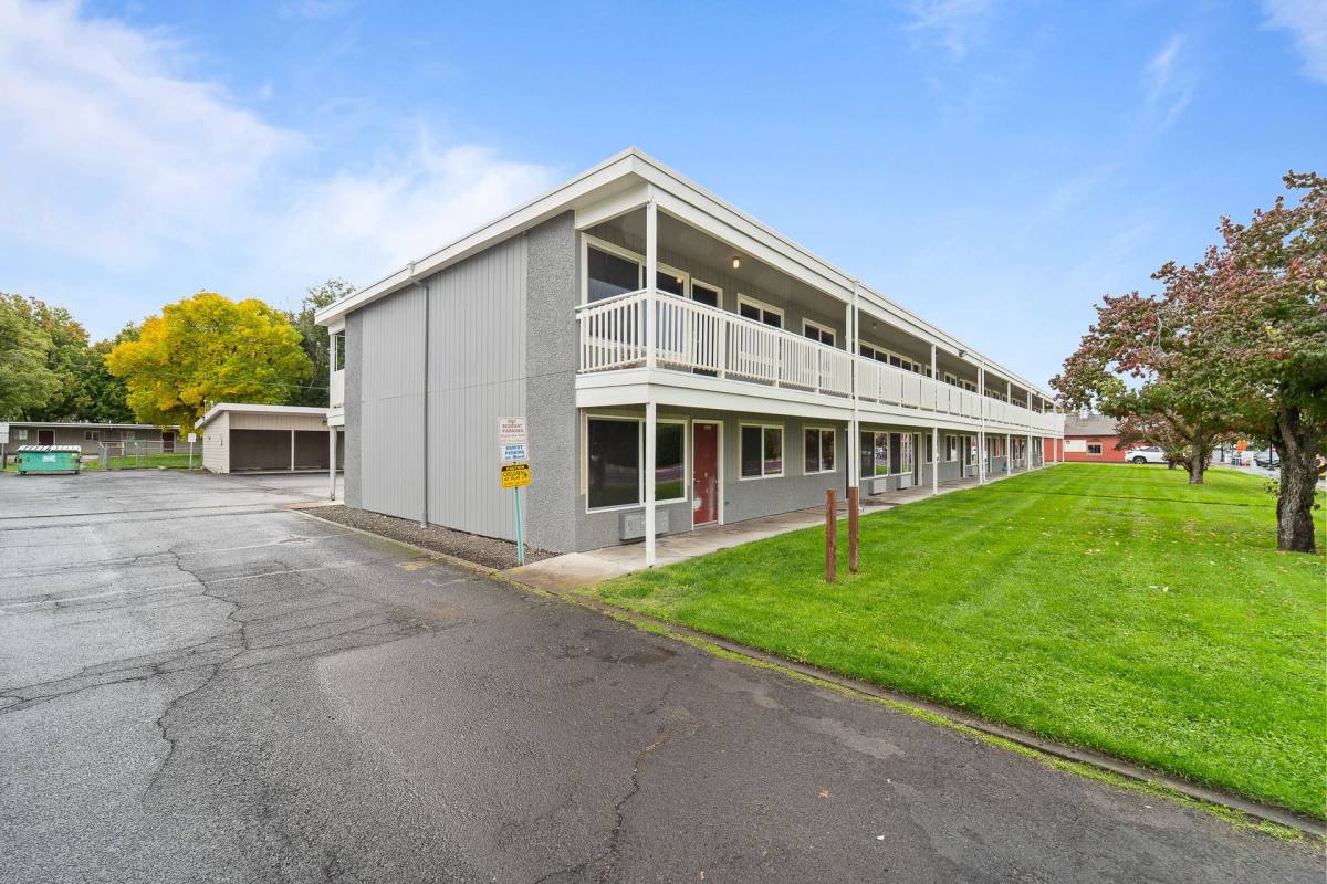 Apartment for rent at 220 N College Ave, College Place, WA 99324
