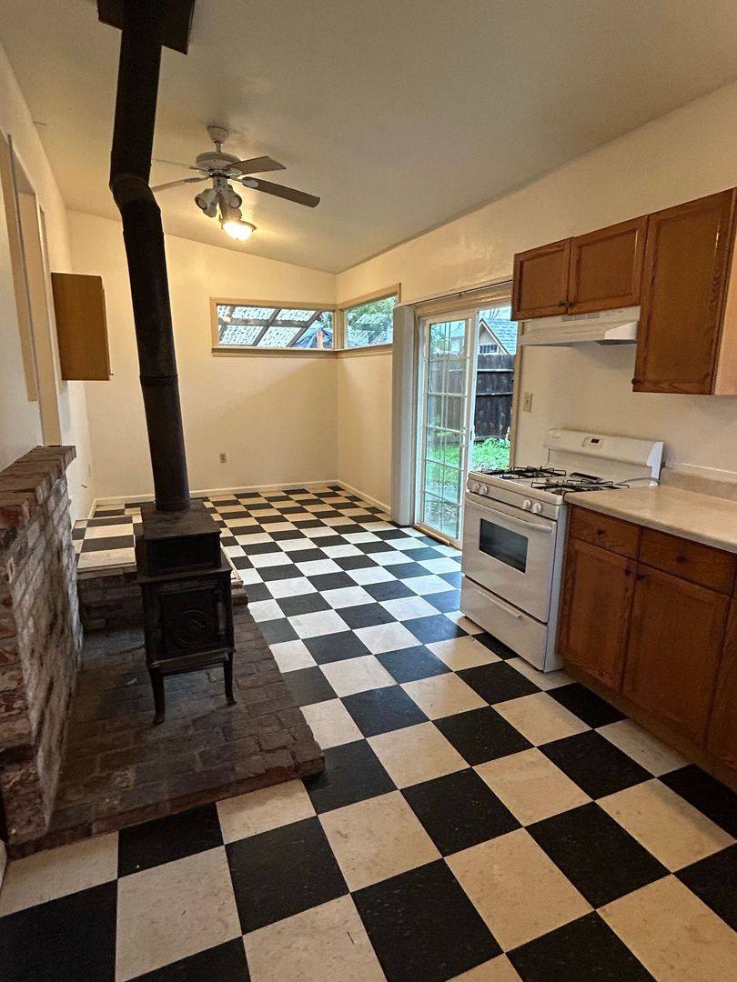 Apartment for rent at 1823 Mulberry, Chico, CA 95928
