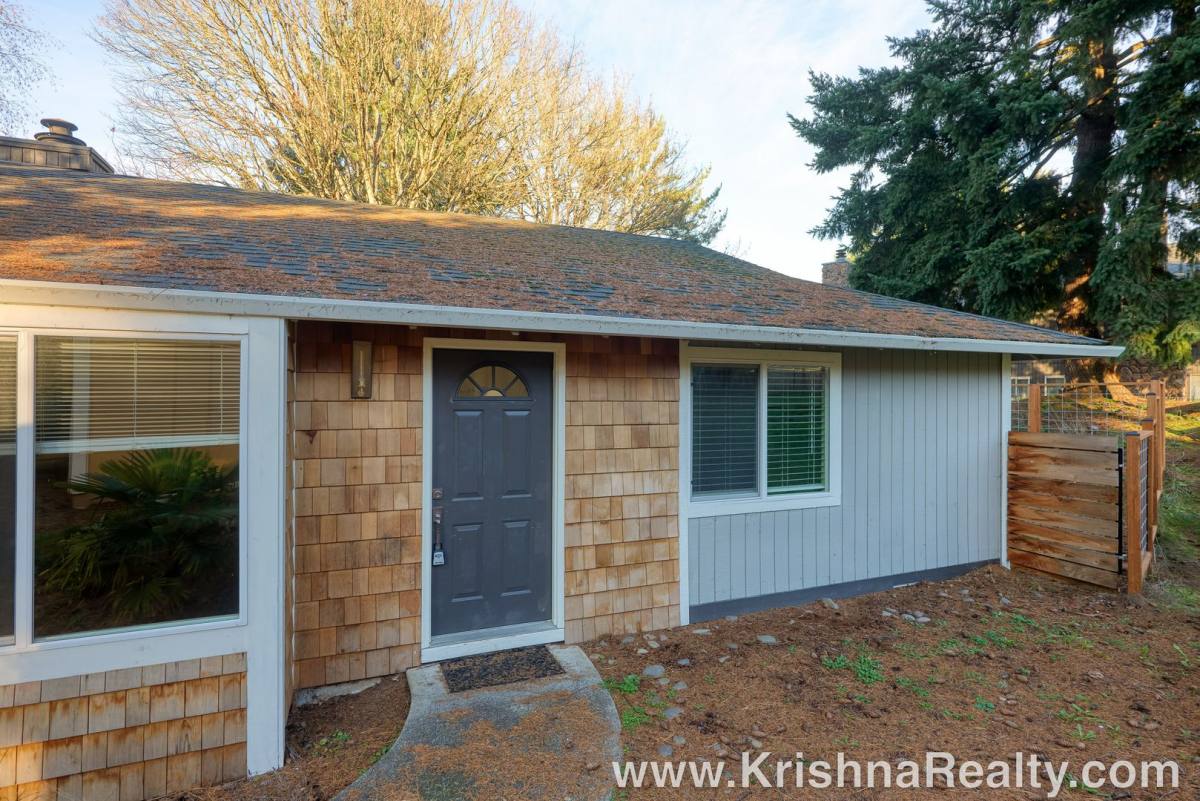 House for rent at 19686 SW 68th Ave, Tualatin, OR 97062