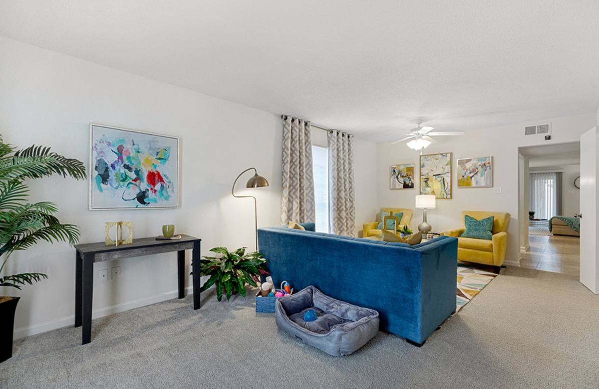 Townhouse for rent at 4960 York St, Metairie, LA 70001