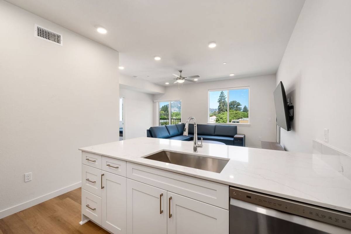 Apartment for rent at 1121 Montalban St, San Luis Obispo, CA 93405