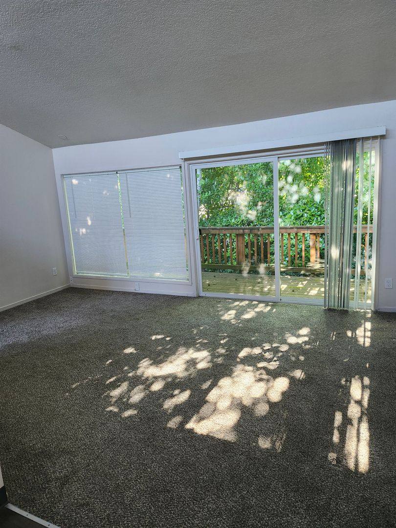 Apartment for rent at 8600 SW Scholls Ferry Rd, Beaverton, OR 97008