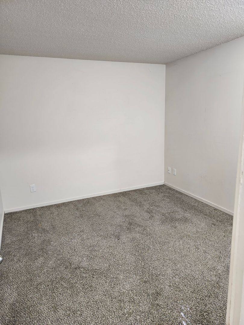 Apartment for rent at 8600 SW Scholls Ferry Rd, Beaverton, OR 97008