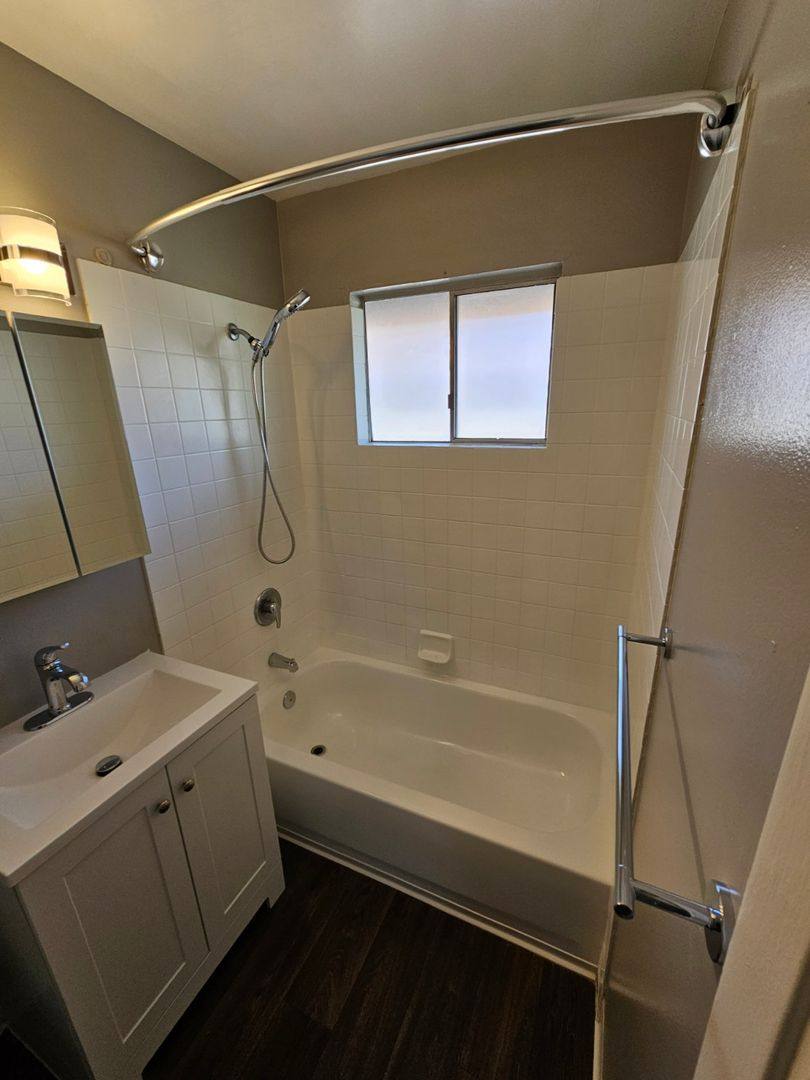 Apartment for rent at 2228 Royale Rd, Sacramento, CA 95815