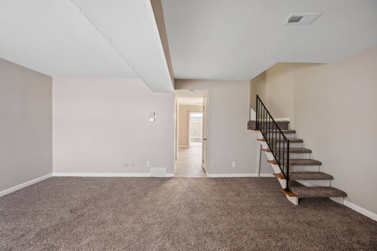 Townhouse for rent at 1740 Bising Ave, Cincinnati, OH 45239