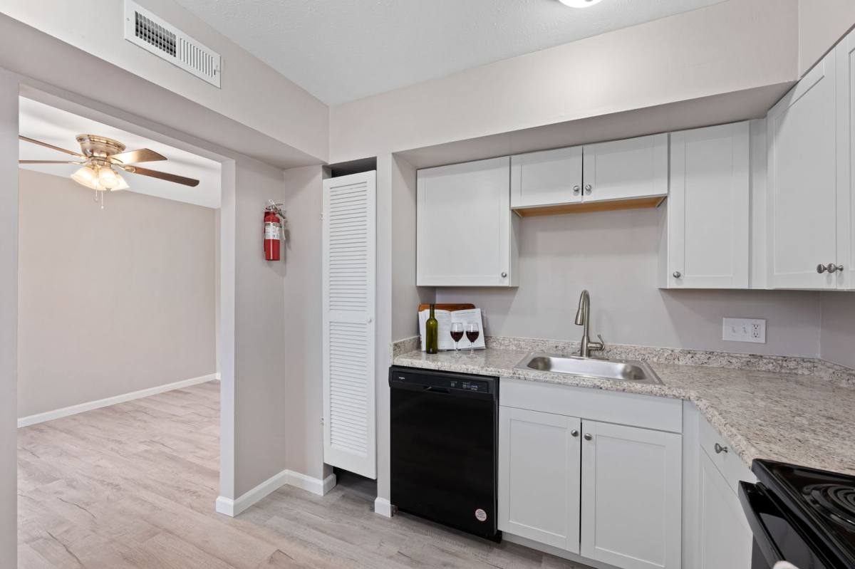 Townhouse for rent at 1740 Bising Ave, Cincinnati, OH 45239