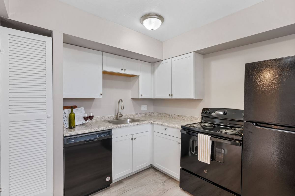 Townhouse for rent at 1740 Bising Ave, Cincinnati, OH 45239