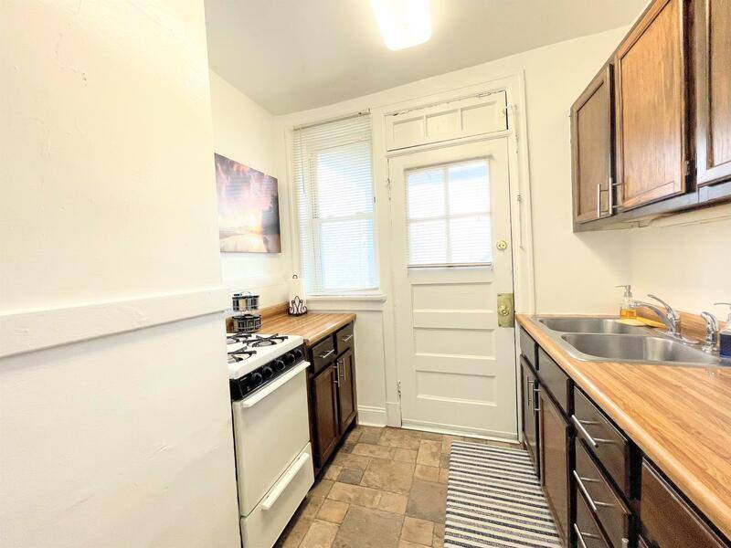Apartment for rent at 6649 Berthold Ave #1W, Saint Louis, MO 63139