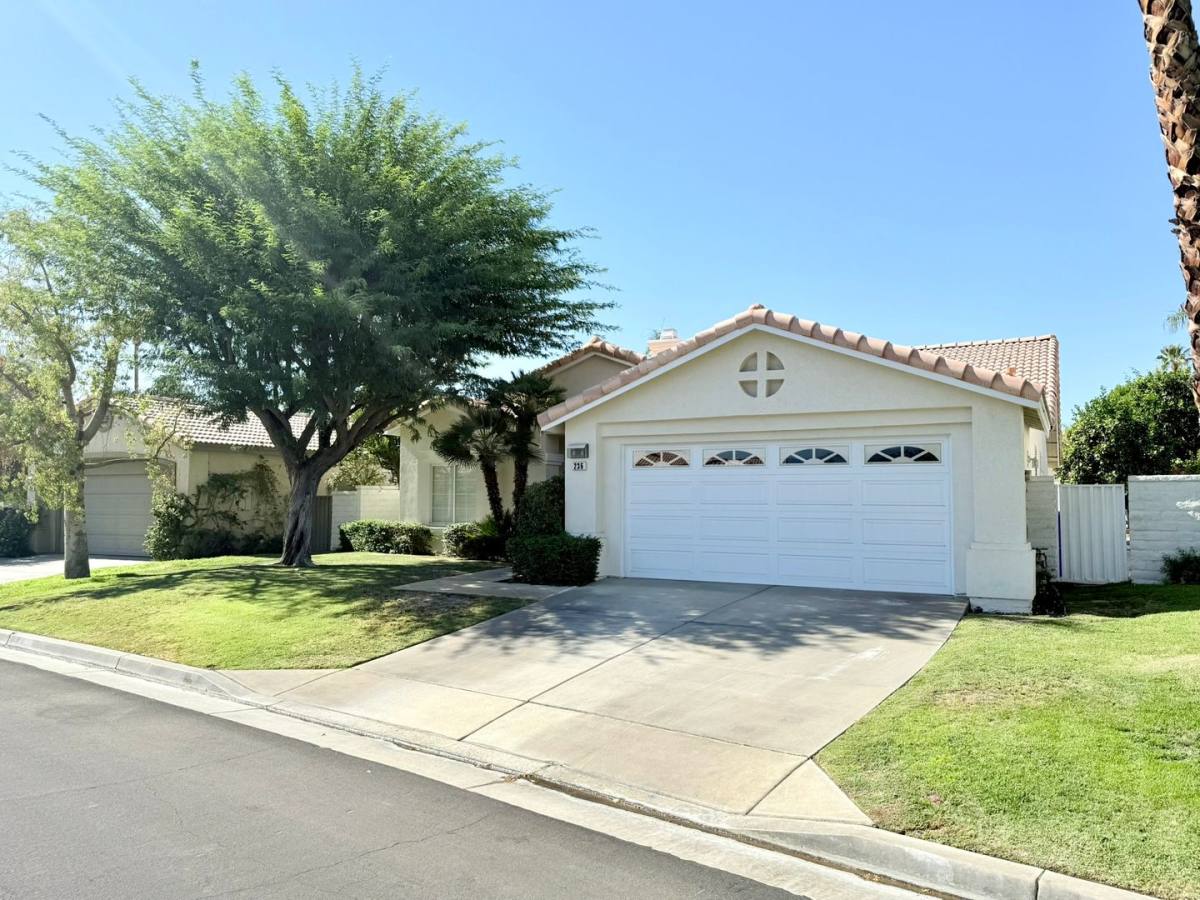 House for rent at 236 Strada Fortuna, Palm Desert, CA 92260