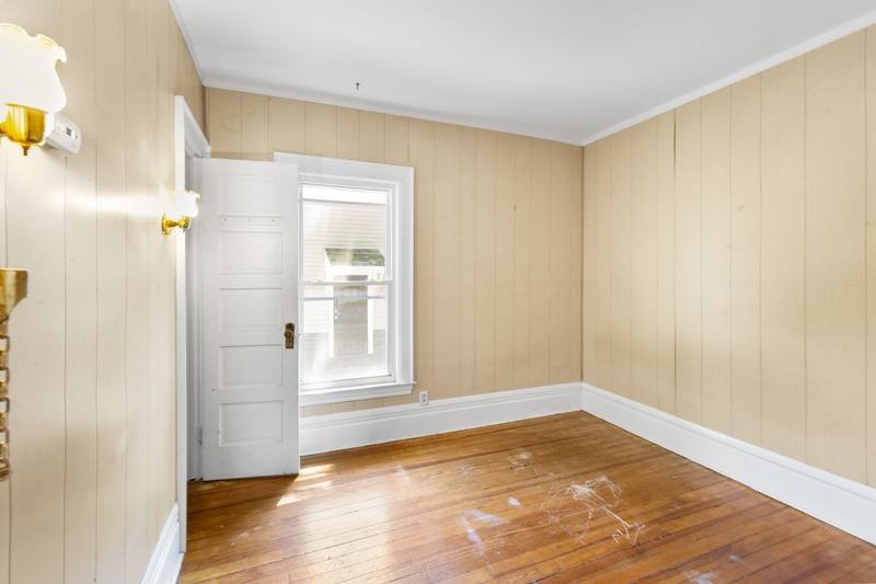 Apartment for rent at 247 Roosevelt Ave #1, Syracuse, NY 13210