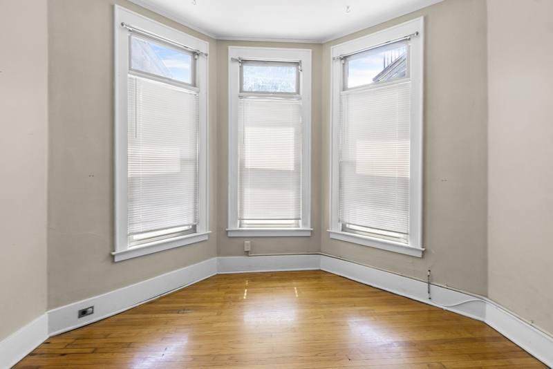 Apartment for rent at 1109 E Genesee St #1, Syracuse, NY 13210