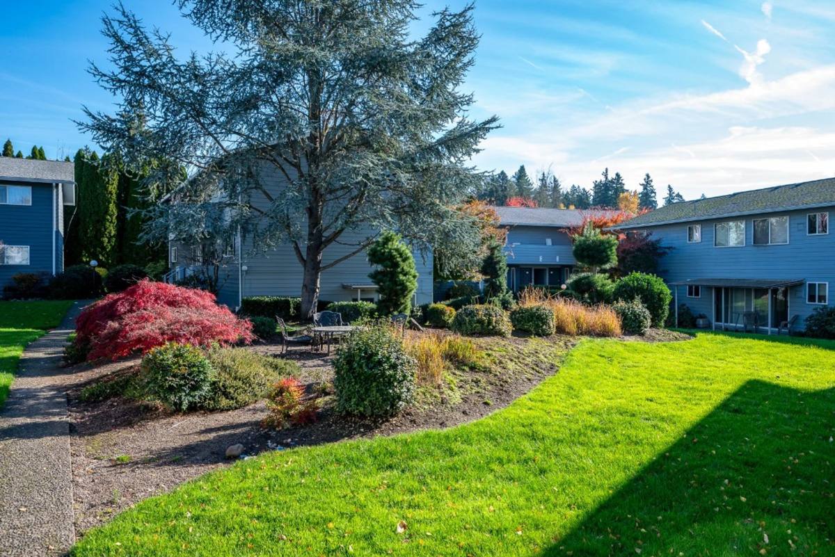 Apartment for rent at 9550 SW Washington Dr, Portland, OR 97223