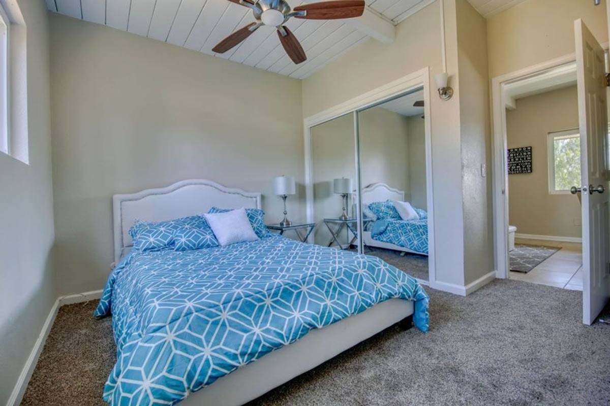 Apartment for rent at 175 E St, Chula Vista, CA 91910