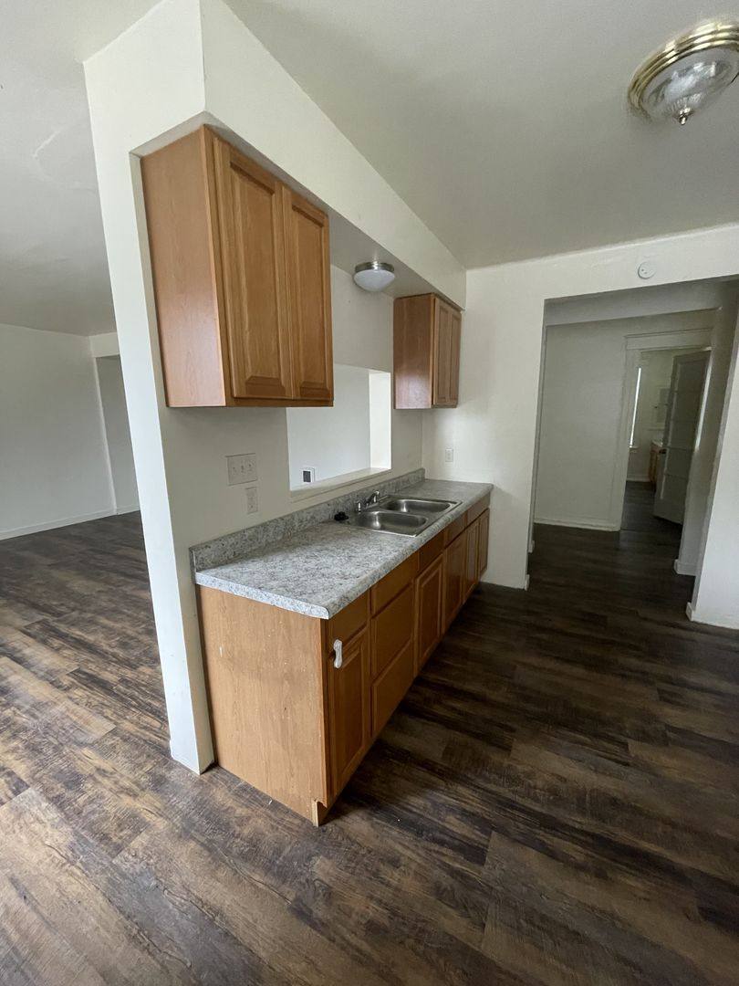 Apartment for rent at 701 H St, Centralia, WA 98531