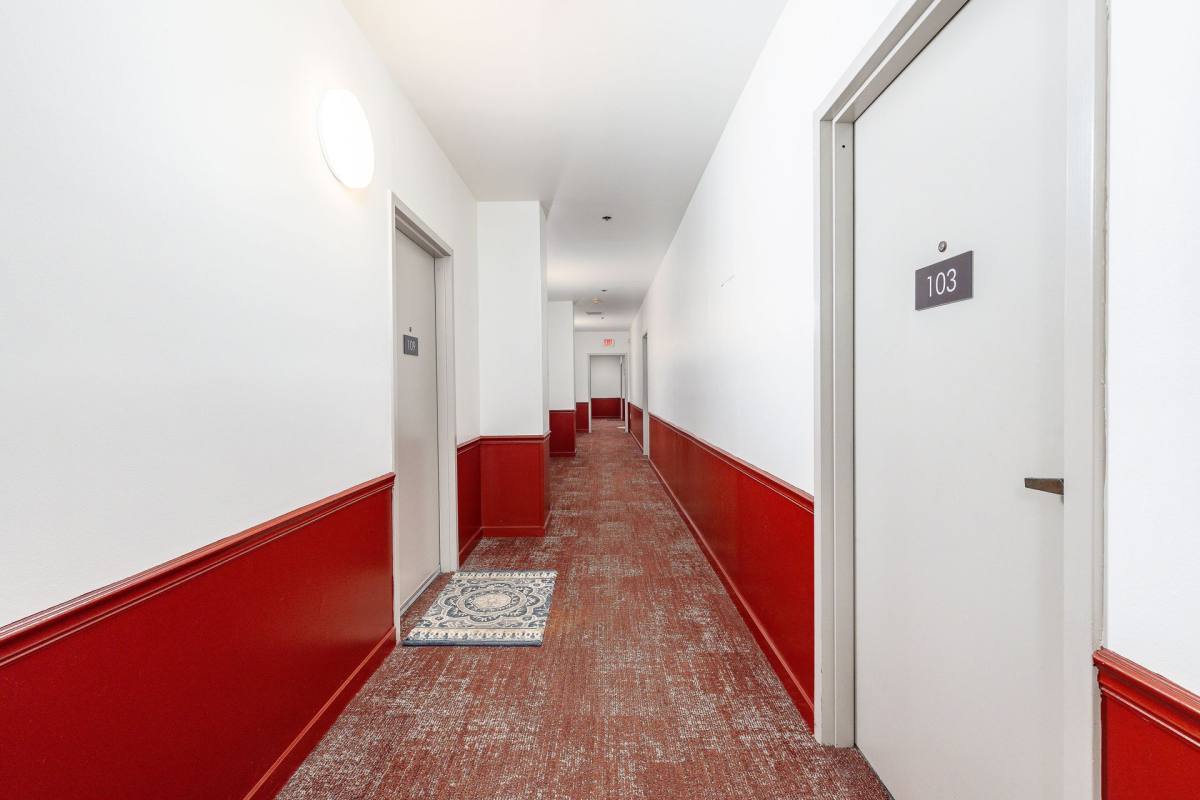Apartment for rent at 303 Vine St, Philadelphia, PA 19106