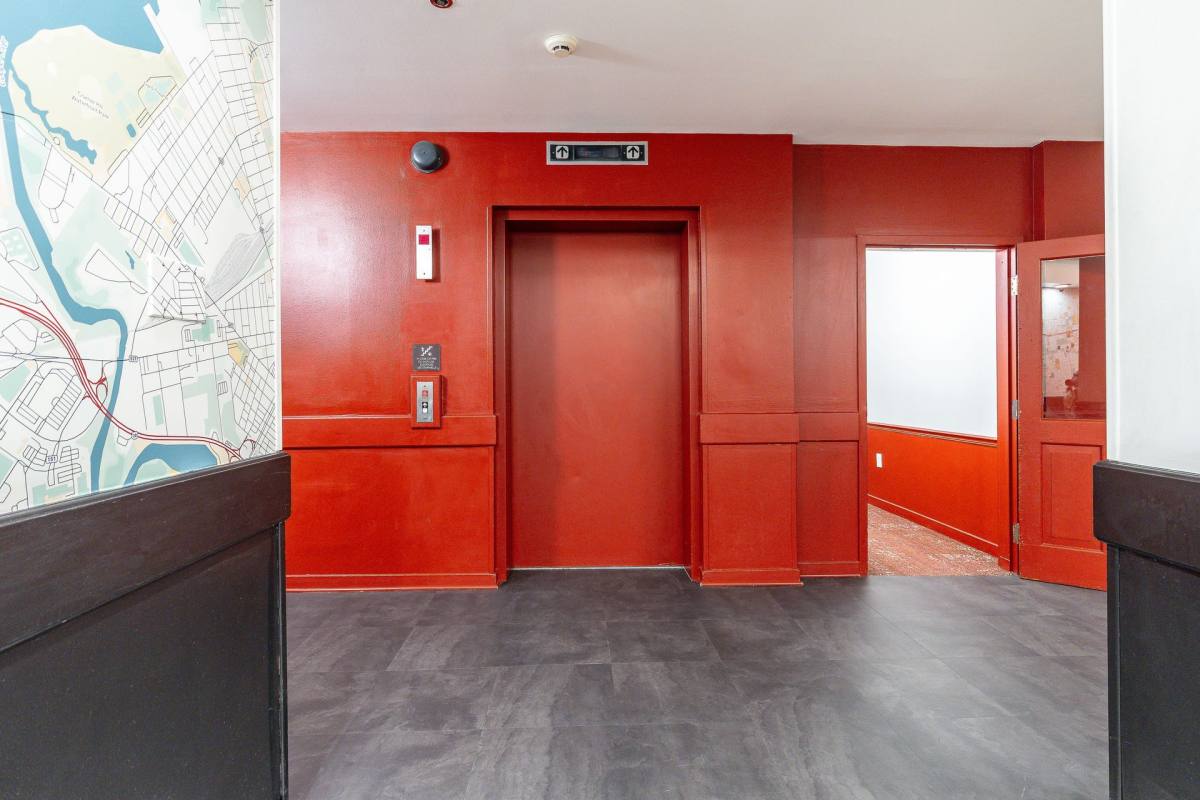 Apartment for rent at 303 Vine St, Philadelphia, PA 19106