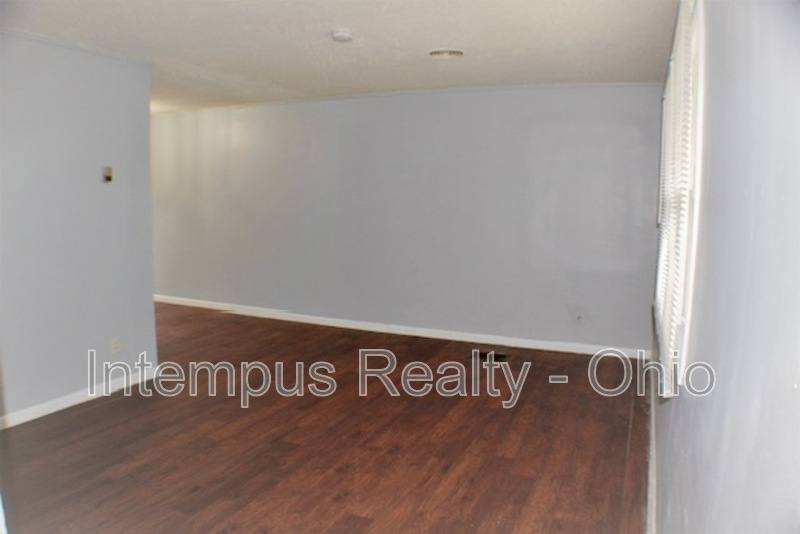 House for rent at 967 Duxberry Ave, Columbus, OH 43211