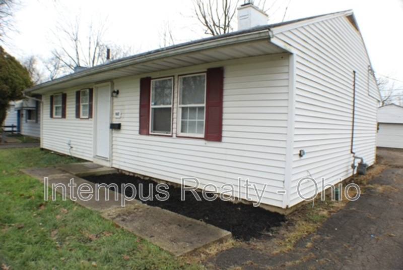 House for rent at 967 Duxberry Ave, Columbus, OH 43211
