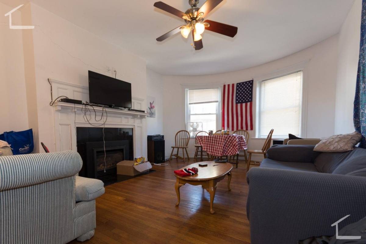 Apartment for rent at 11 Saint Lukes Rd #2V, Allston, MA 02134