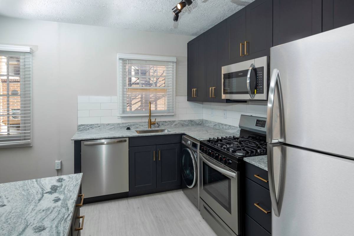 Apartment for rent at 225 S 400 E, Salt Lake City, UT 84111