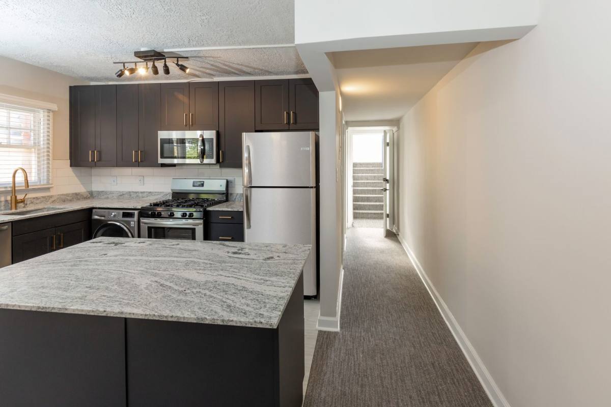 Apartment for rent at 225 S 400 E, Salt Lake City, UT 84111