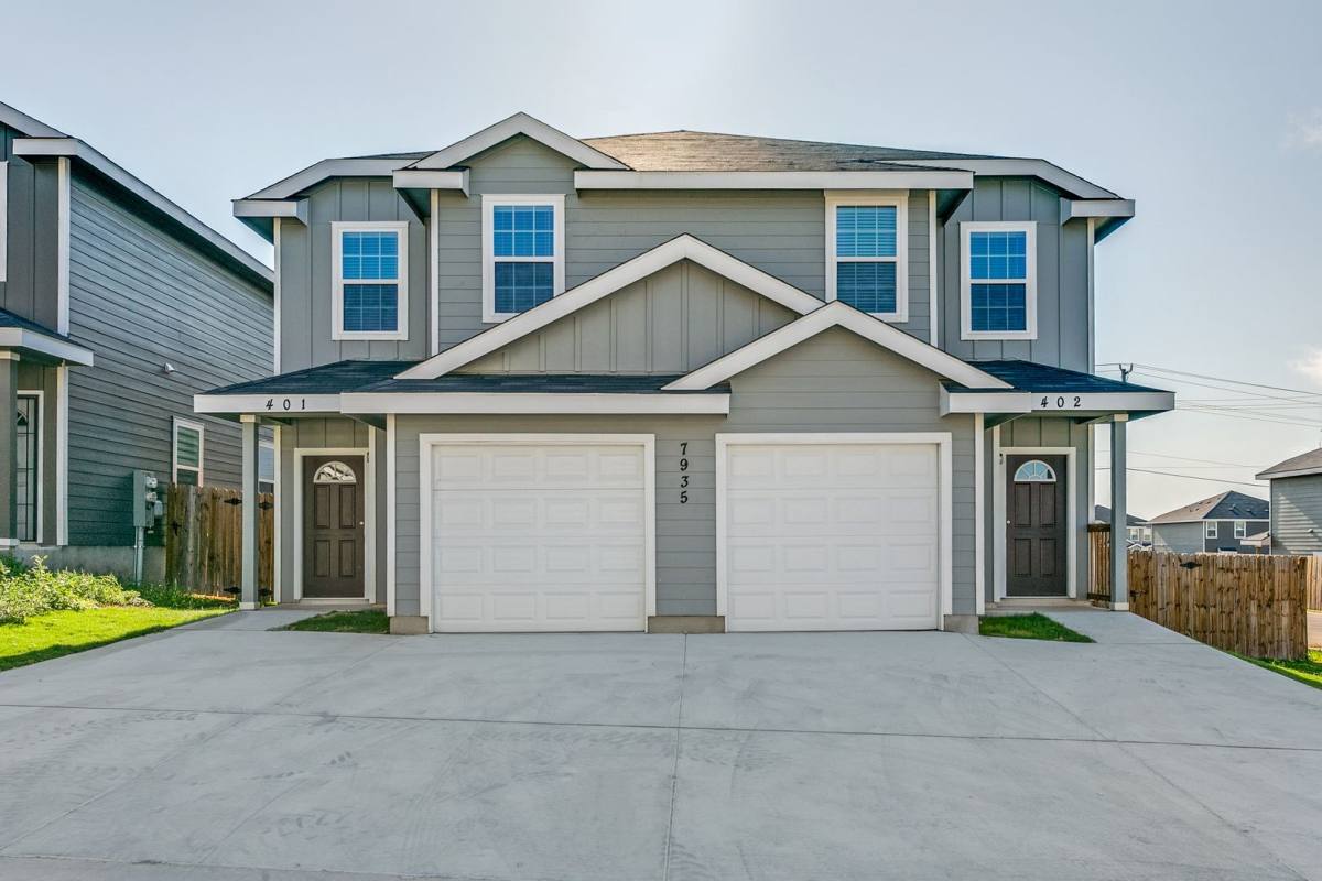 Townhouse for rent at 7935 Dial Ike, San Antonio, TX 78218