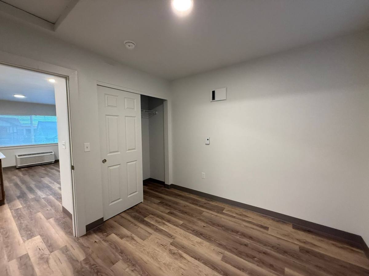 Apartment for rent at 1866 5th St, Springfield, OR 97477