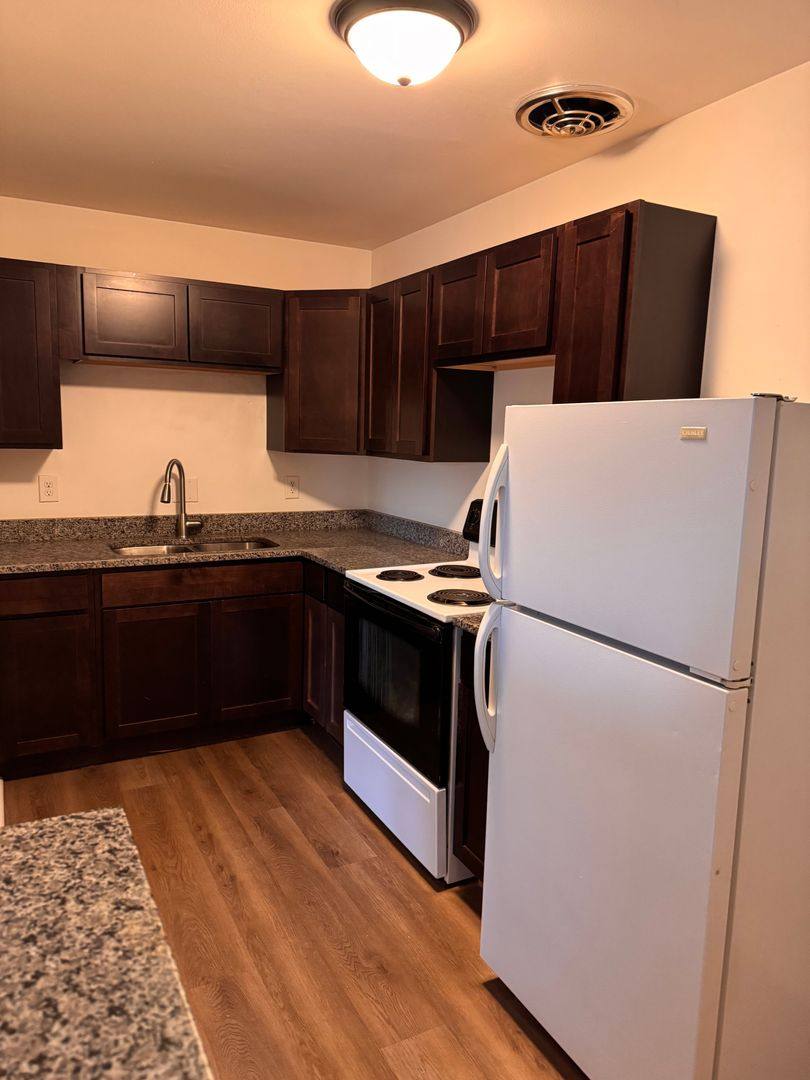 Apartment for rent at 314-316 Reis St, New Castle, PA 16101