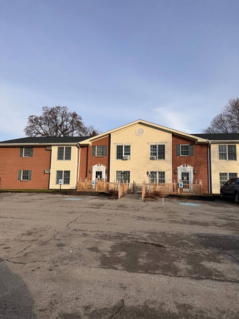 Apartment for rent at 314-316 Reis St, New Castle, PA 16101