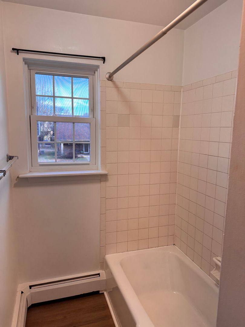Apartment for rent at 314-316 Reis St, New Castle, PA 16101