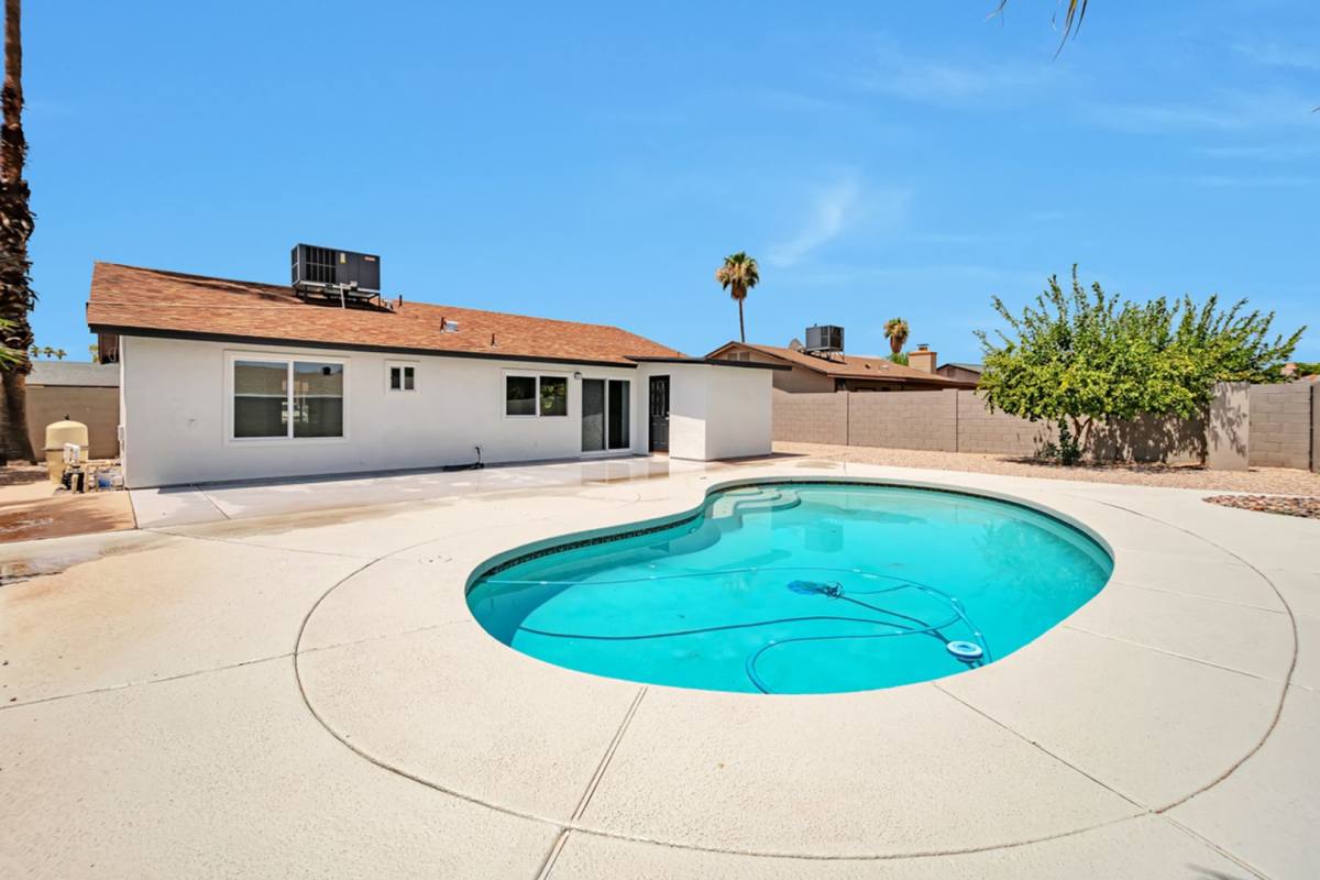 House for rent at 906 W Colgate Dr, Tempe, AZ 85283