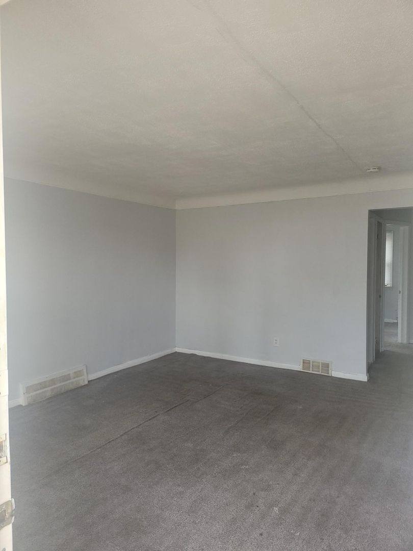 House for rent at 11716 Burt, Detroit, MI 48228