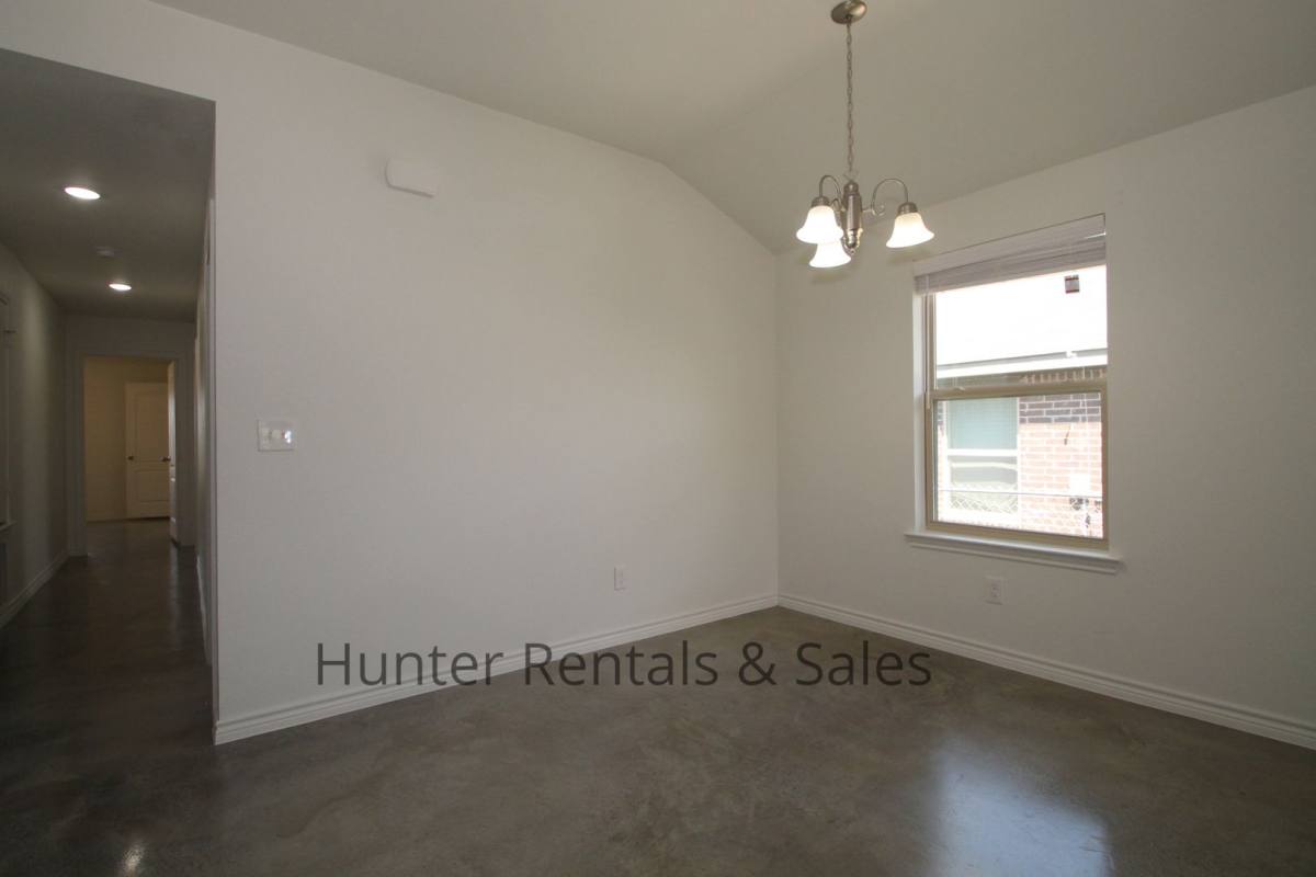 Townhouse for rent at 6109-B Amelia Earhart Blvd, Killeen, TX 76543