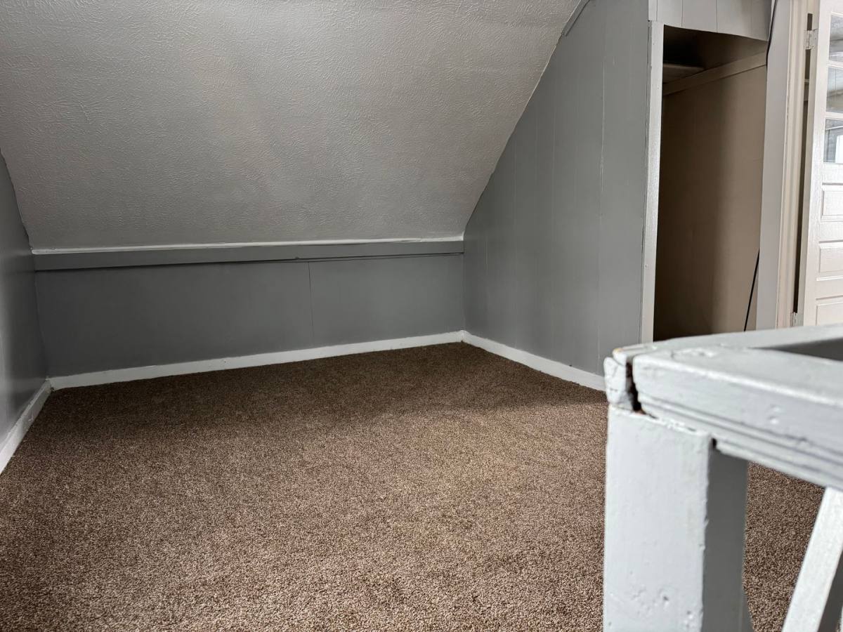 House for rent at 3010 E 123rd St, Cleveland, OH 44120