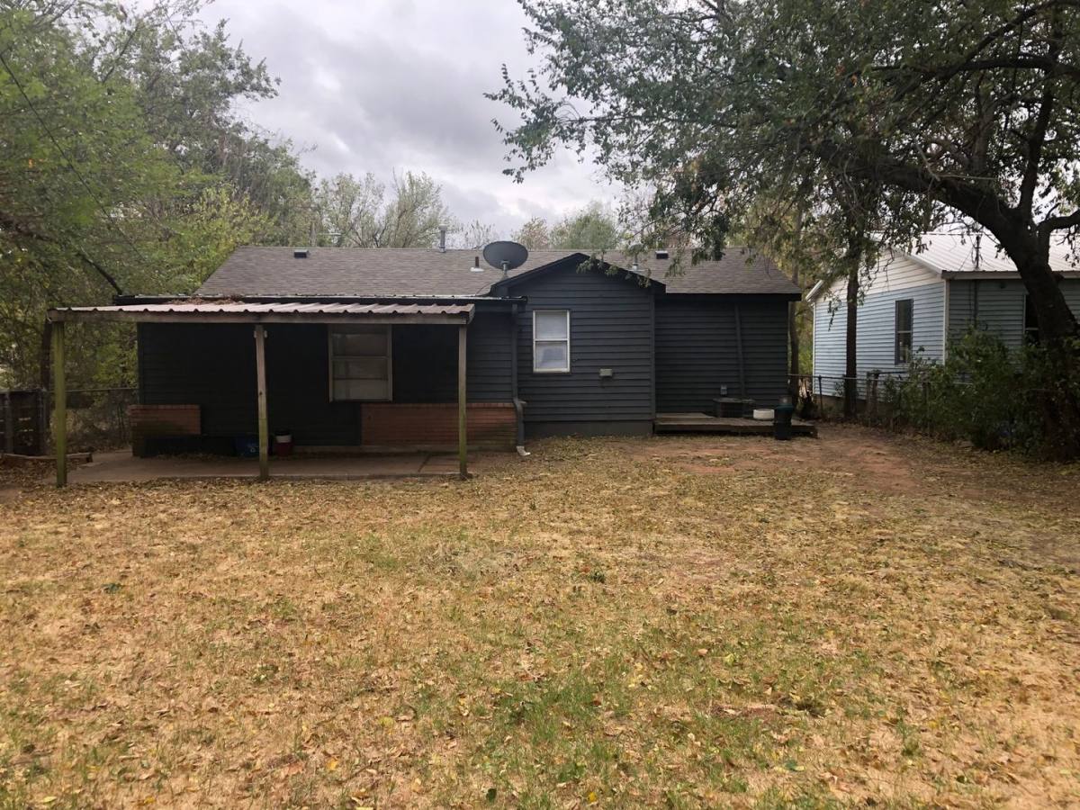 House for rent at 1138 E Margaret St, Shawnee, OK 74801