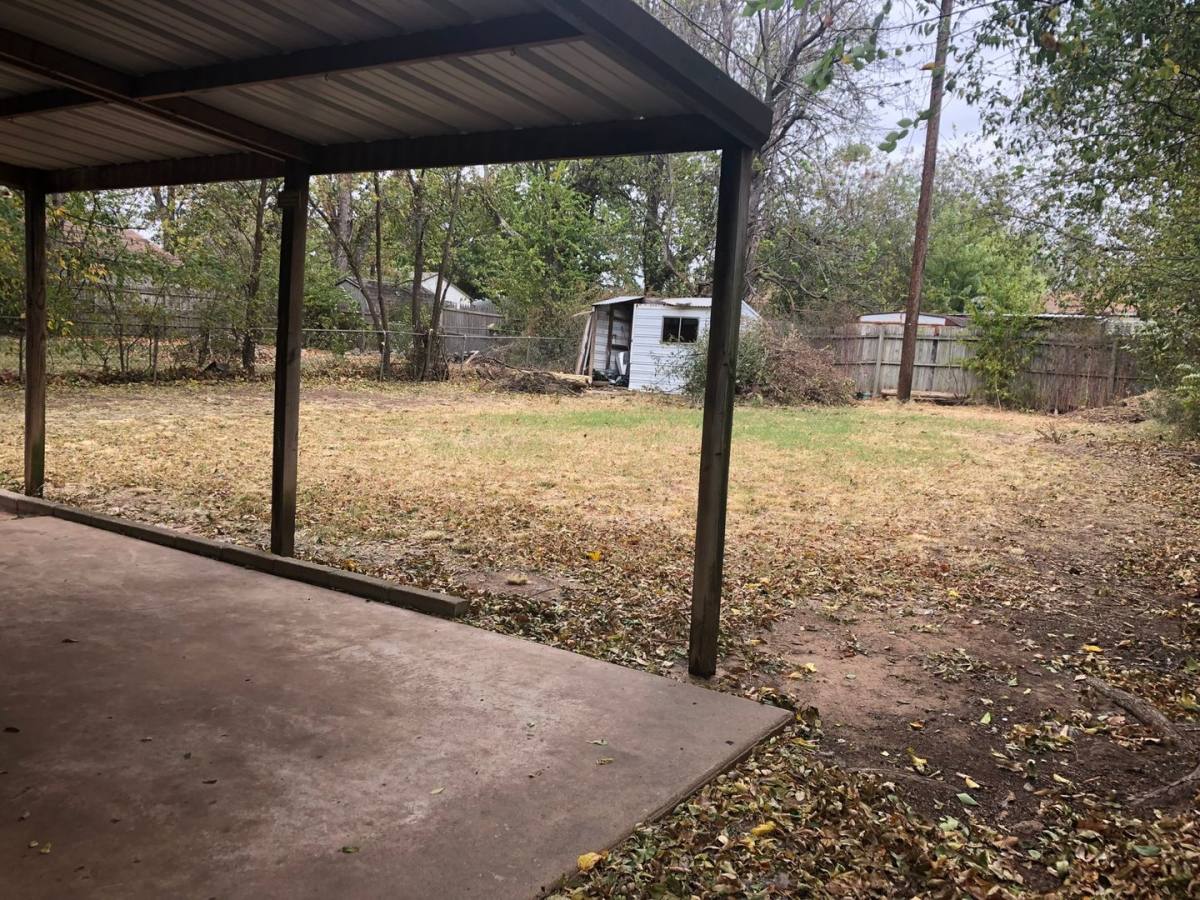 House for rent at 1138 E Margaret St, Shawnee, OK 74801