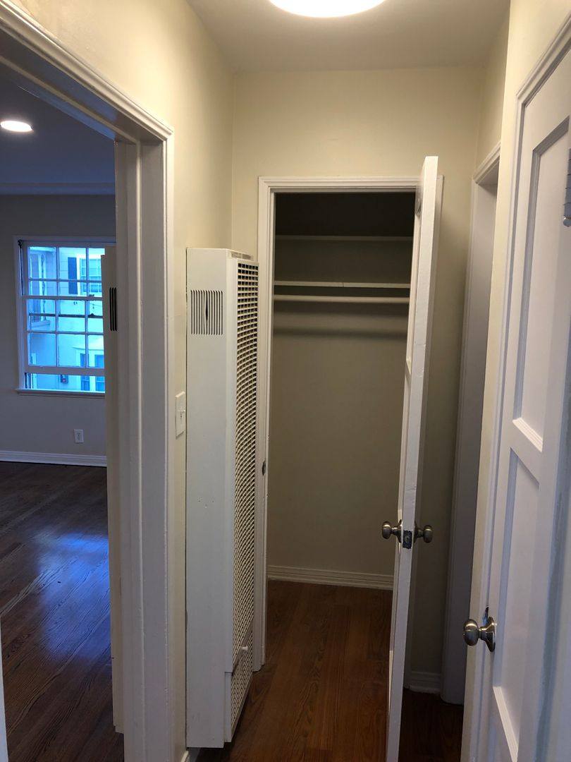 Apartment for rent at 621 Midvale Ave, Los Angeles, CA 90024