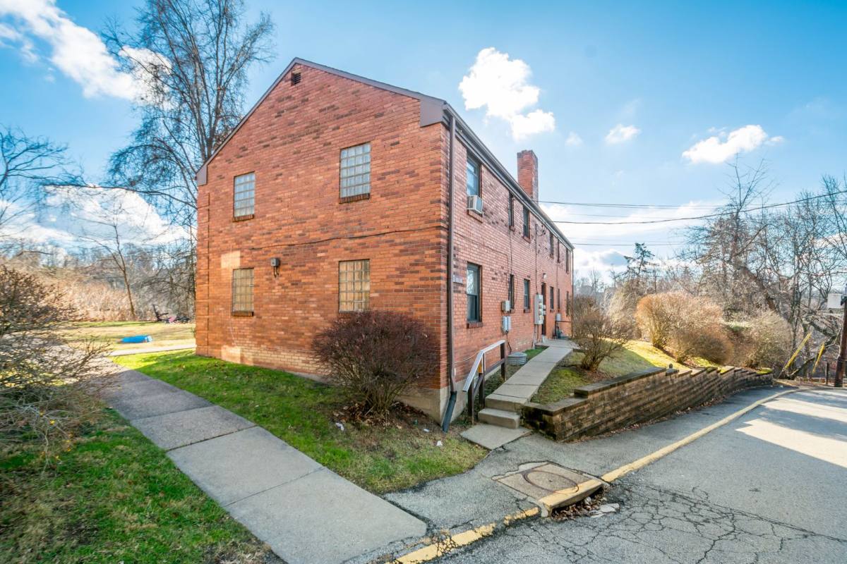 Apartment for rent at 21-62 Melvin Court, Pittsburgh, PA 15235
