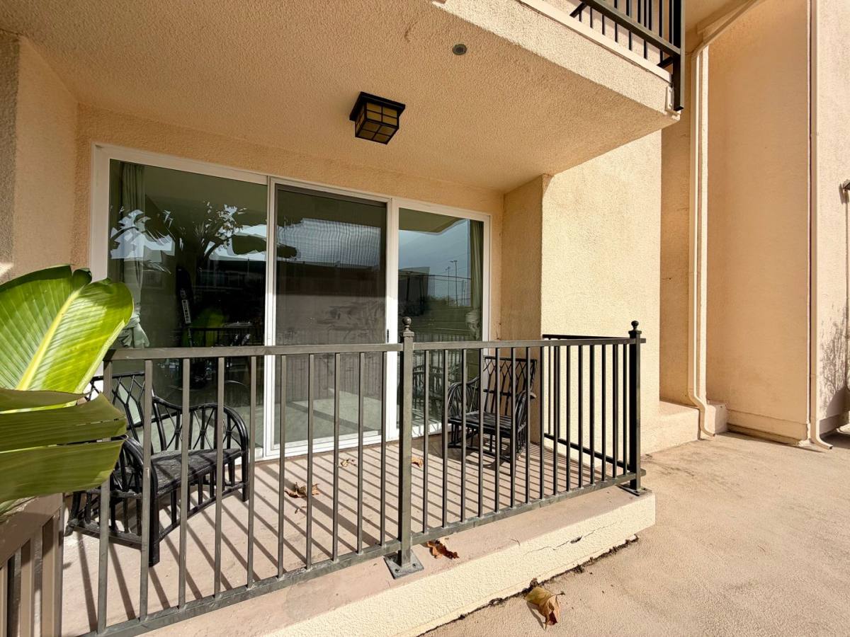 Apartment for rent at 23901 Civic Center Way #137, Malibu, CA 90265