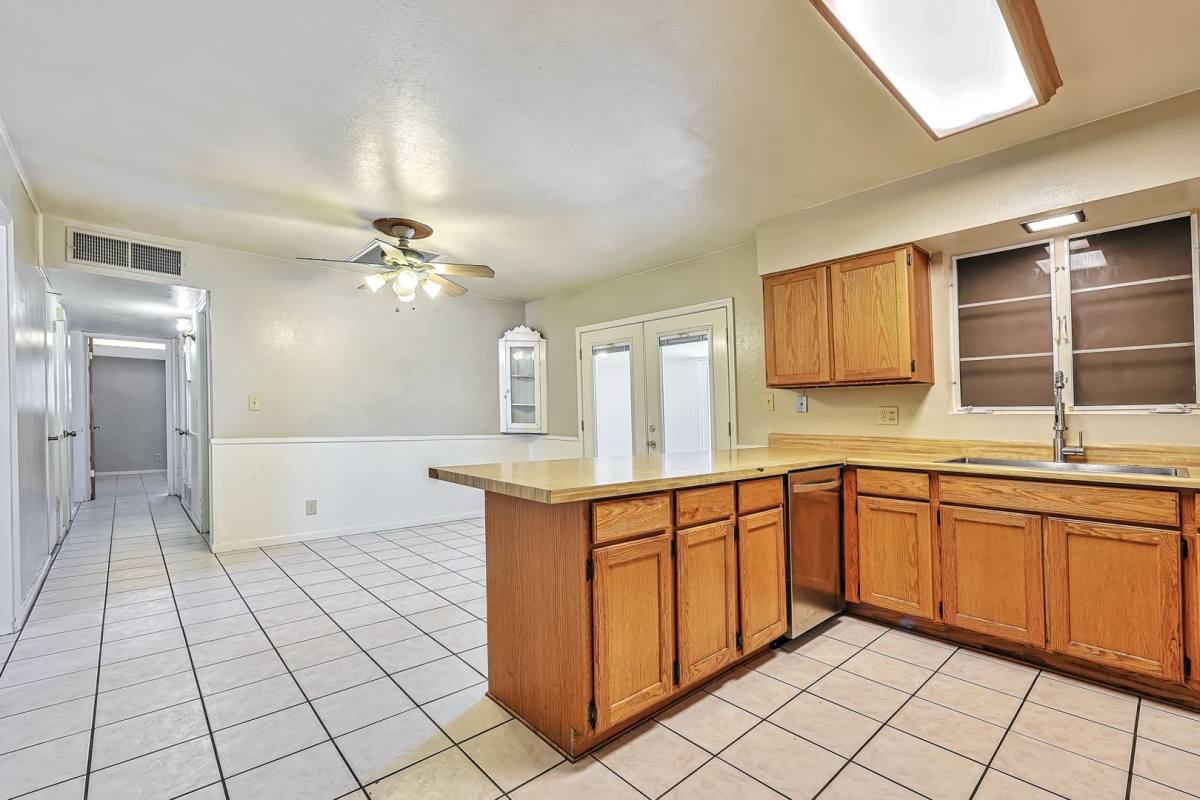 House for rent at 727 E Vista Del Cerro, Tempe, AZ 85281