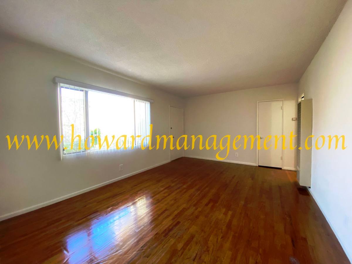 Apartment for rent at 1417 11th St, Santa Monica, CA 90401