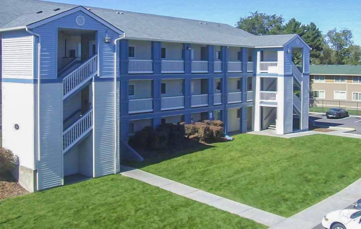 Apartment for rent at 1000 W 5th Ave, Kennewick, WA 99336