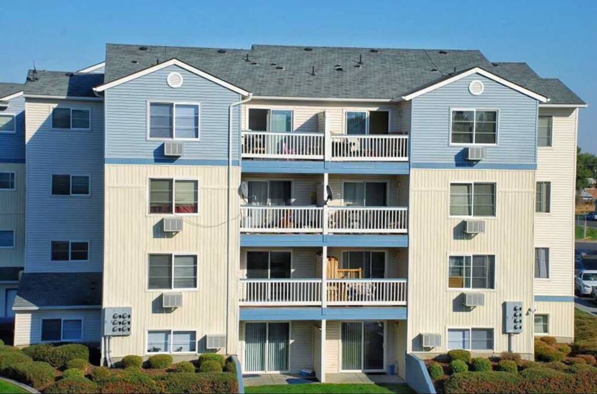 Apartment for rent at 1000 W 5th Ave, Kennewick, WA 99336