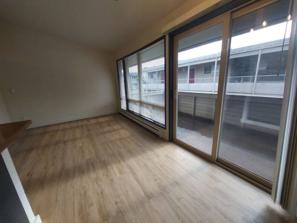 Apartment for rent at 921 N 96th St, Seattle, WA 98103