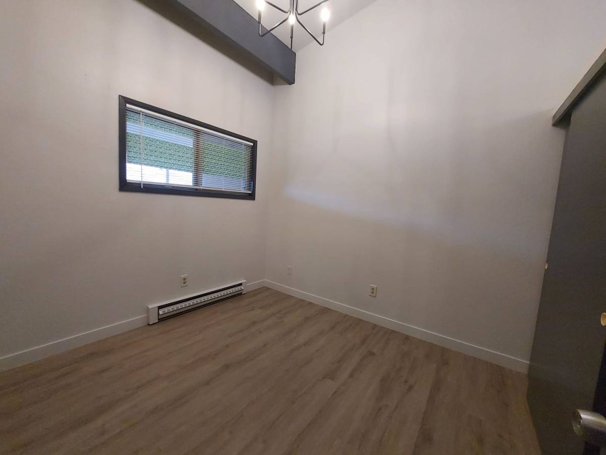 Apartment for rent at 921 N 96th St, Seattle, WA 98103