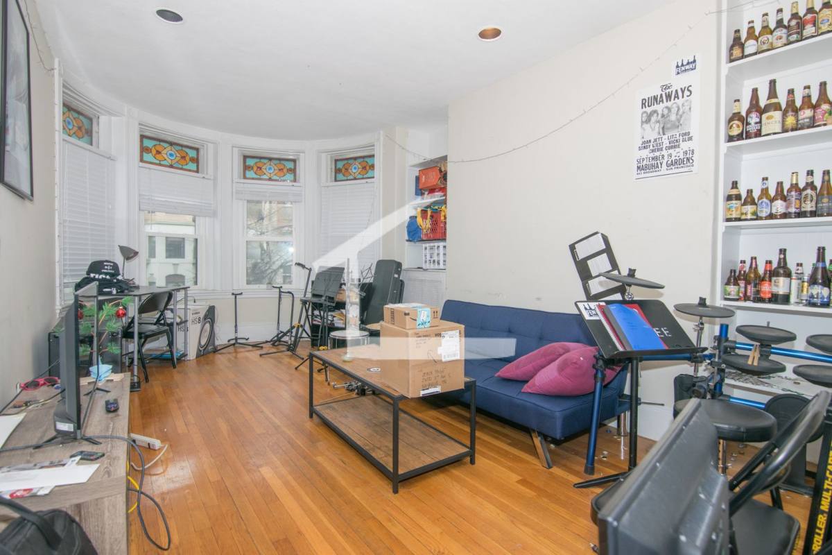 Apartment for rent at 37 Westland Ave #9I, Boston, MA 02115