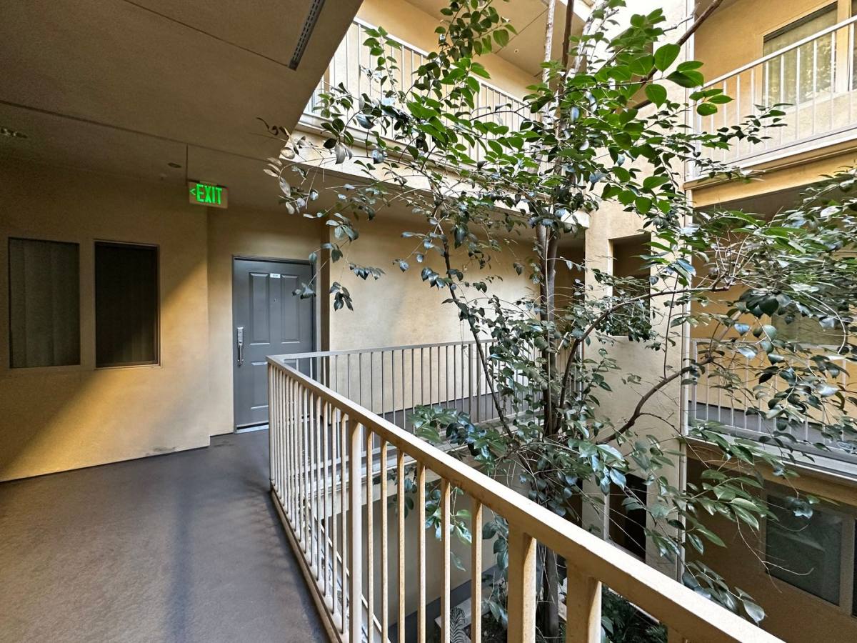 Apartment for rent at 11556 Burbank Blvd, North Hollywood, CA 91601